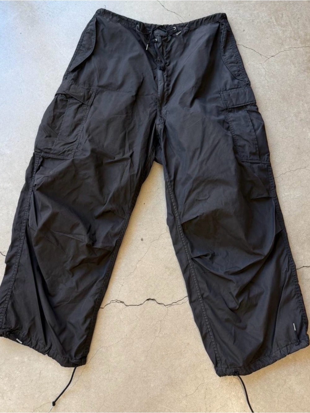 1990S VINTAGE MILITARY CARGO PARACHUTE OVERPANTS IN BLACK